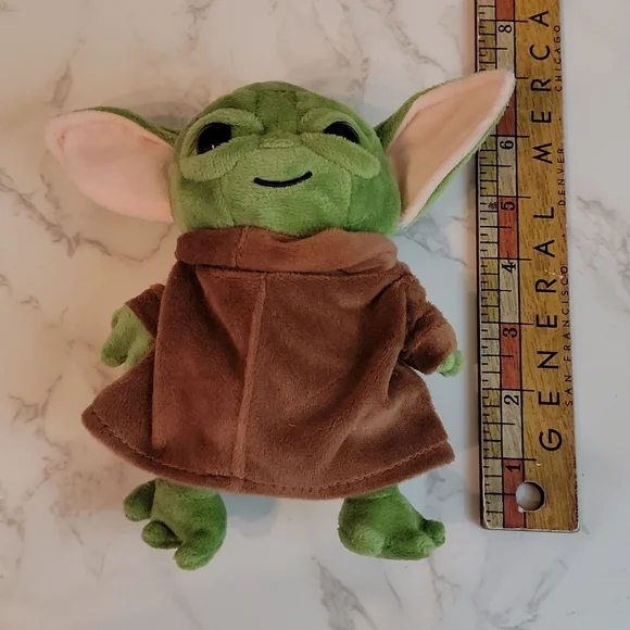 super soft Mandalorian The Child Baby Yoda plush - Picture 4 of 4